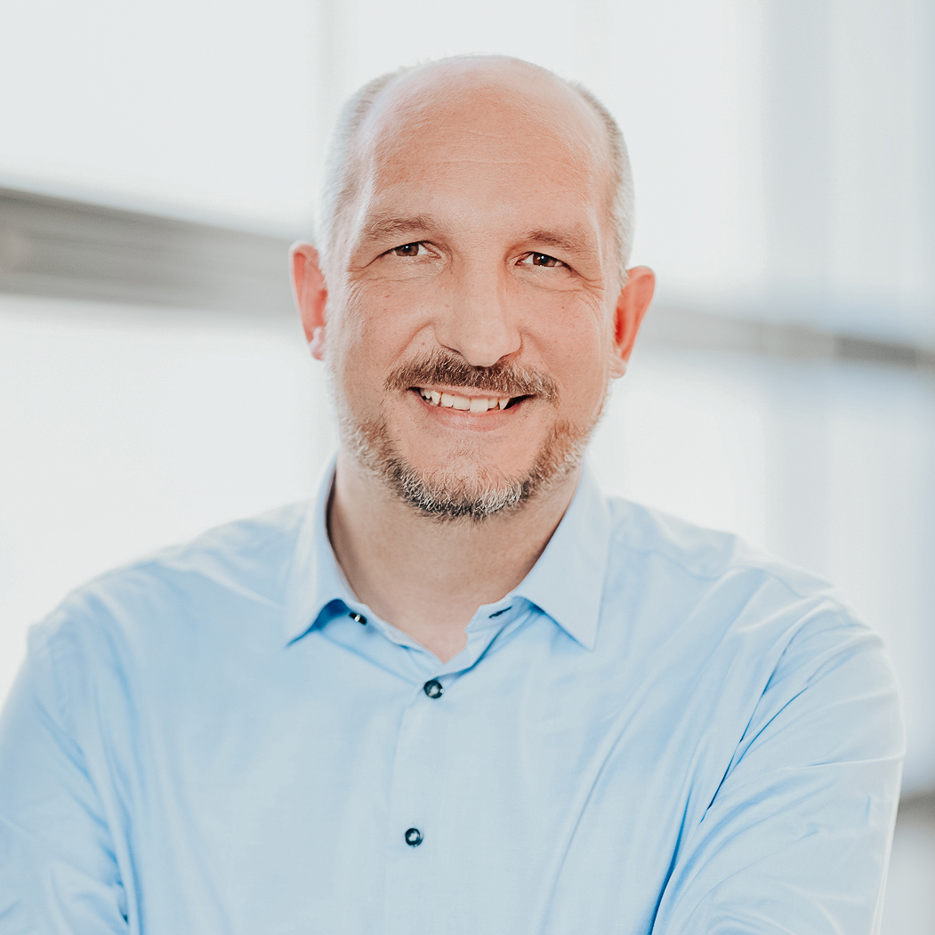 Dr. Joern Seebode